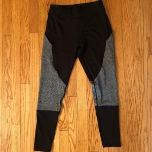 Like new PopFit leggings with POCKETS!